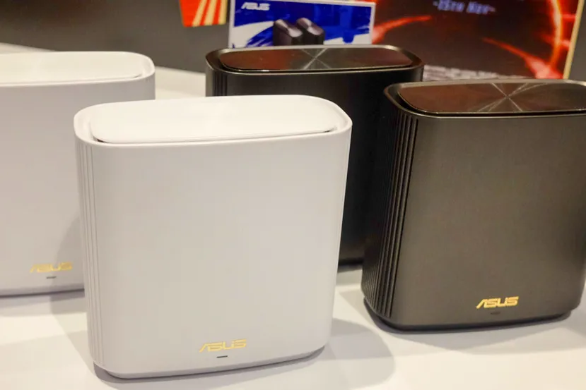 El ASUS ZenWiFi AX (XT8) es un sistema mesh formado por dos routers WiFi 6 a 6600 Mbps con WAN de 2,5 GbE