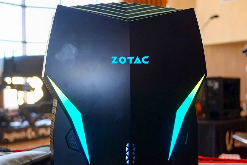 La tercera generación del PC-mochila para realidad virtual ZOTAC VR GO llega con un Core i7-9750H y una RTX 2070