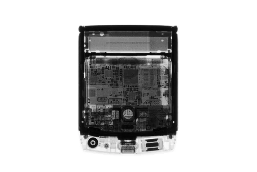El Motorola RAZR recibe una puntuación de reparabilidad de iFixit de 1 sobre 10