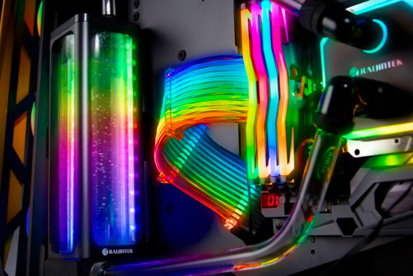 30,5 centímetros de alto y mucho RGB en el combo de bomba y depósito para RL Raijintek Antila D5 EVO RBW