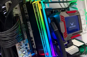 XPG NOVAKEY RGB DDR5 6000 C30 Review: Diseño Infinity Mirror y hasta 6800 MT/s sin tocar voltajes