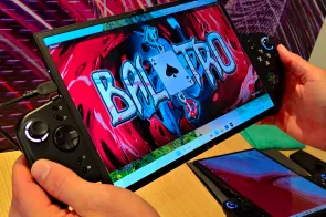  Legion Go Fold Concept: Lenovo sorprende con una consola con pantalla plegable que se convierte en portátil