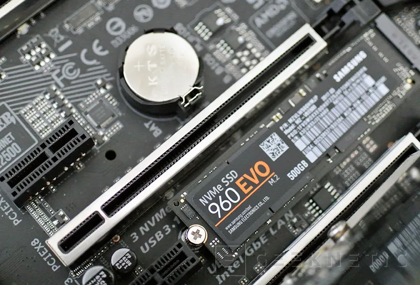 Geeknetic Cómo montar un RAID 0 de discos M.2 NVMe en una Gigabyte Aorus Z270X Gaming 5 1