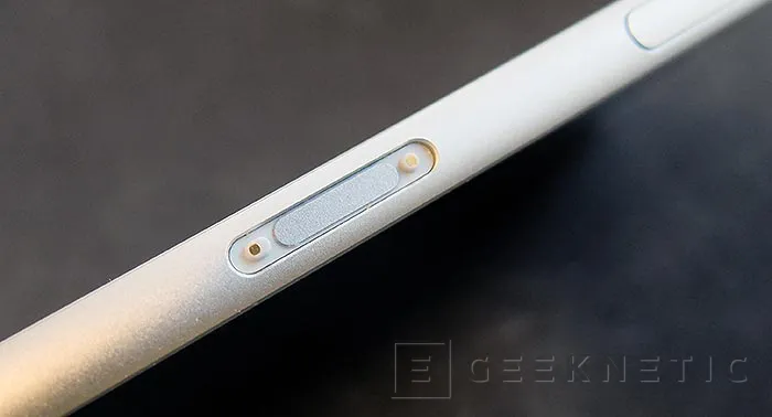 Geeknetic Sony Xperia Z3 8