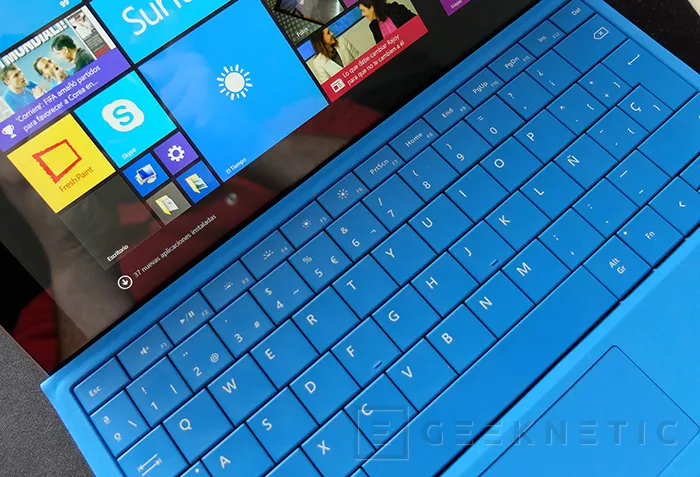 Geeknetic Microsoft Surface 3 25