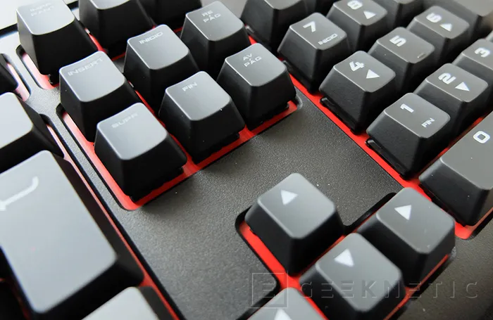 Geeknetic Corsair Strafe Cherry MX Red Mechanical Keyboard 5