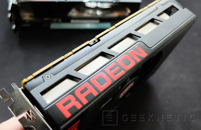 Geeknetic AMD Radeon R9 Nano 32