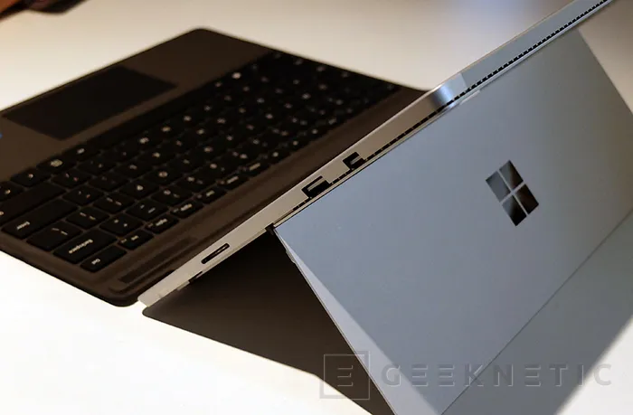 Geeknetic Surface Pro 4. Primer contacto 18