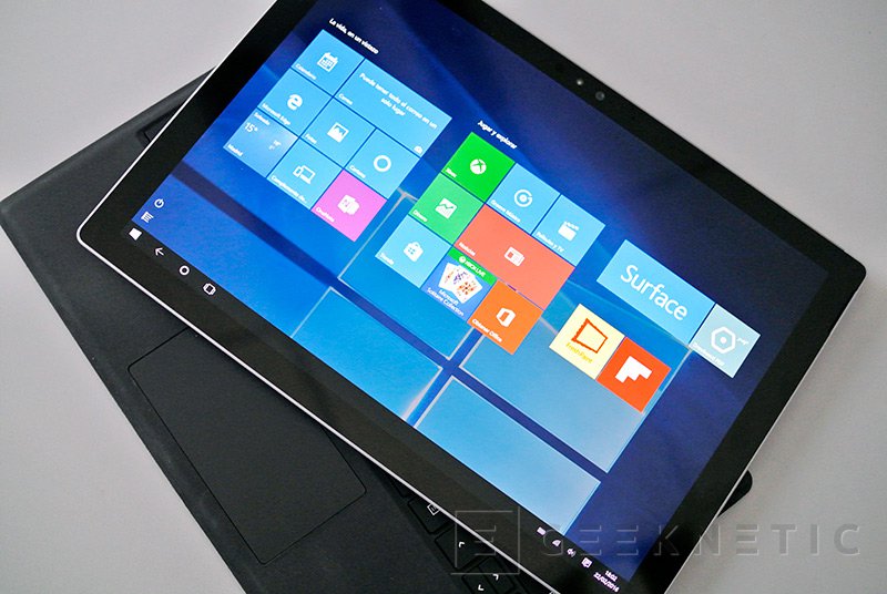 Microsoft Surface Pro 4 [Análisis Completo en Español]