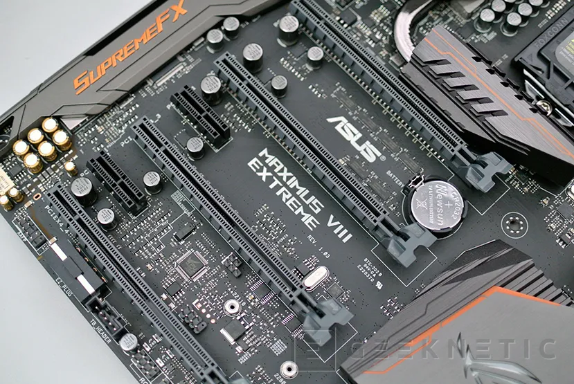 Geeknetic ASUS Maximus VIII Extreme/Assembly 3