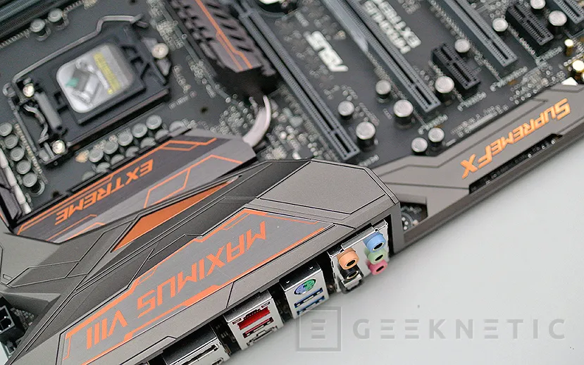 Geeknetic ASUS Maximus VIII Extreme/Assembly 13