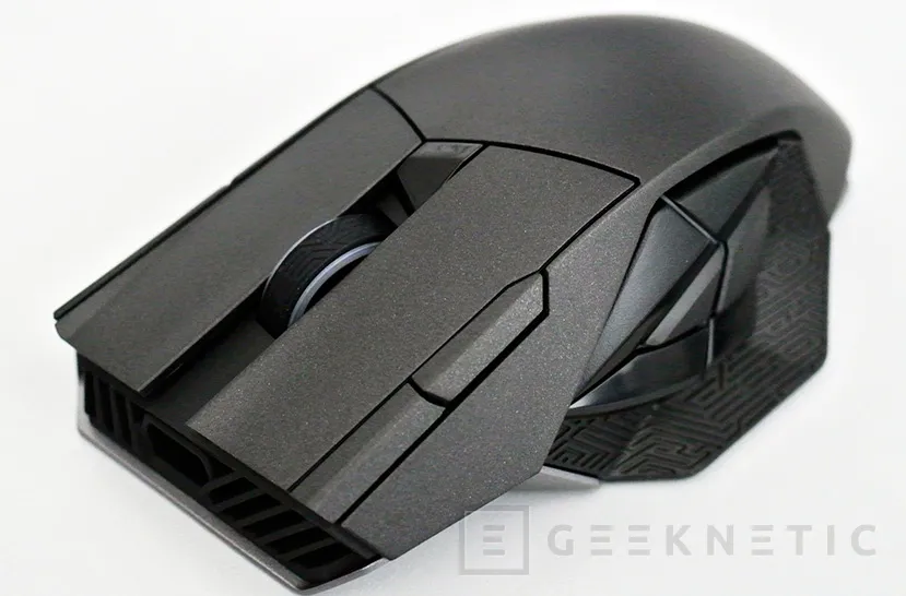 Geeknetic ASUS ROG Spatha Gaming Mouse 13