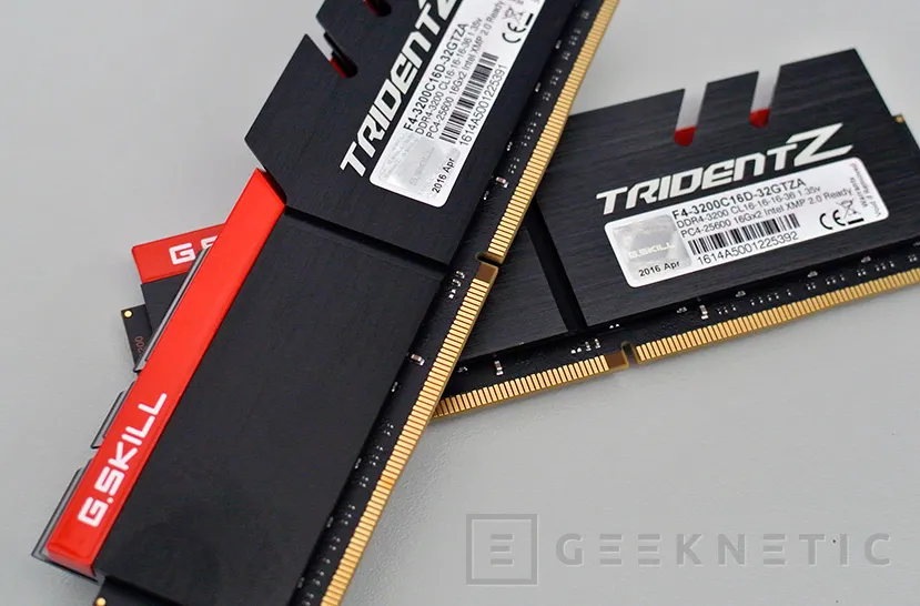 Geeknetic G.Skill DDR4 TridentZ 3200 32GB 15