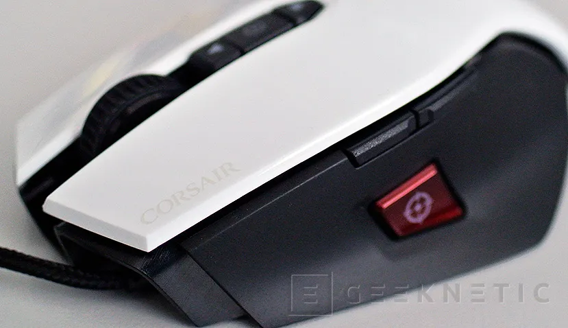 Geeknetic Corsair M65 Pro Gaming Mouse 10
