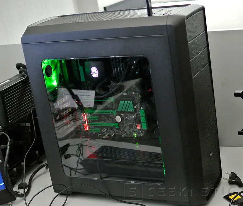 Geeknetic Chasis NOX Coolbay ZX Green LED 17