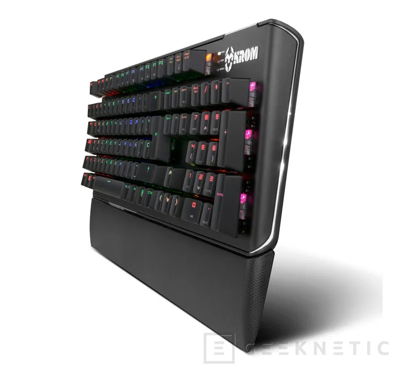 Geeknetic El sorprendente teclado mecánico Krom Kael de Nox   8
