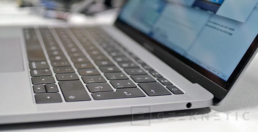 Geeknetic Primer contacto con el Macbook Pro 13” 2016 sin TouchBar 3