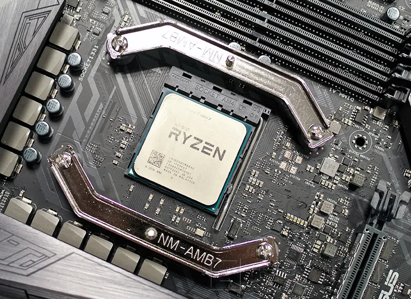 Geeknetic AMD Ryzen 7 1800X 17