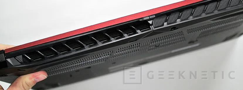 Geeknetic Review Portátil Acer Nitro 5 VR Ready con Ryzen 2700U 11