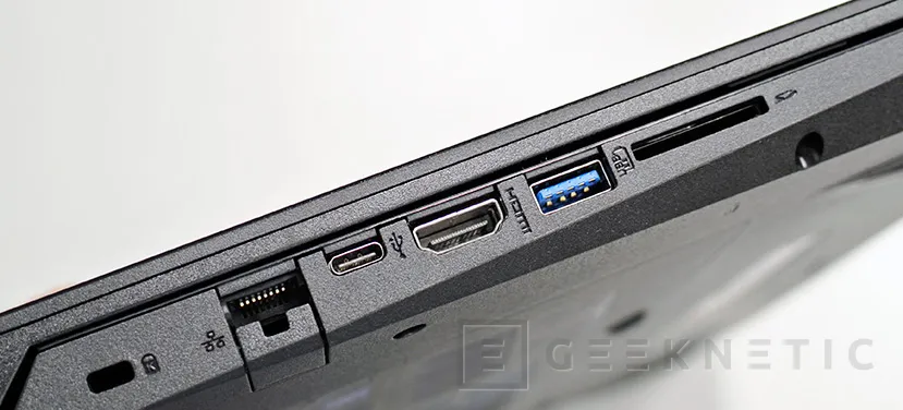 Geeknetic Review Portátil Acer Nitro 5 VR Ready con Ryzen 2700U 6