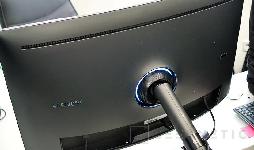 Geeknetic Review Samsung CHG70 Quantum Dot HDR Freesync Gaming Monitor 5