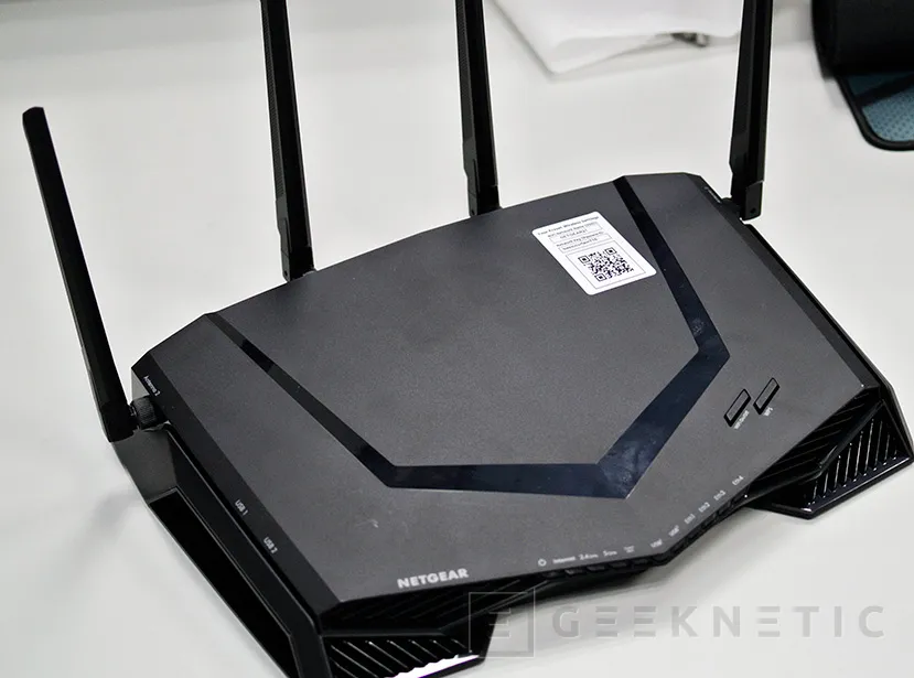 Geeknetic Review Router Netgear XR500 Nighthawk Pro Gaming 10