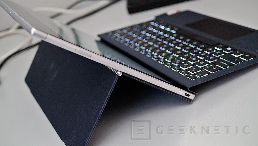 Geeknetic Review del Tablet HP Envy X2 con Procesador Qualcomm Snapdragon 835 5