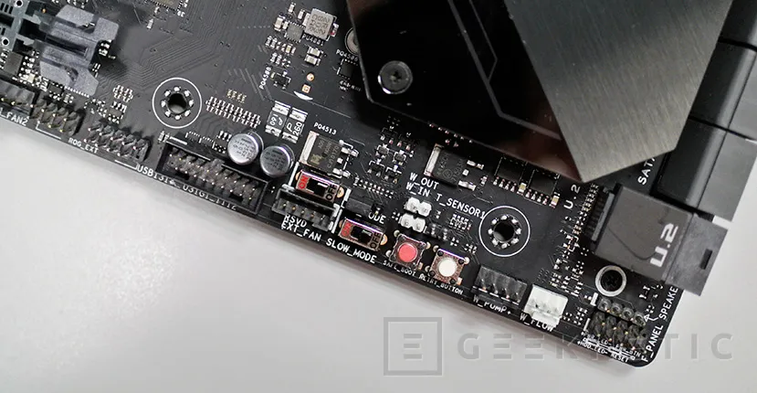 Geeknetic Review Placa Base ASUS ROG Zenith Extreme X399 20