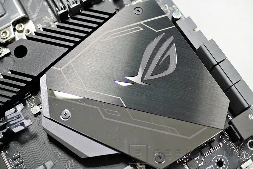 Geeknetic Review Placa Base ASUS ROG Zenith Extreme X399 4