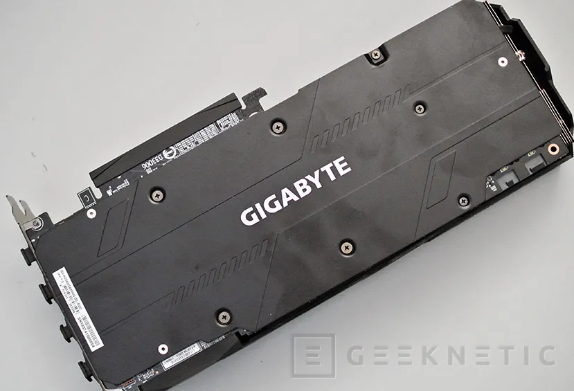 Geeknetic Review Gigabyte Aorus Geforce RTX 2080 Gaming OC 8G 8