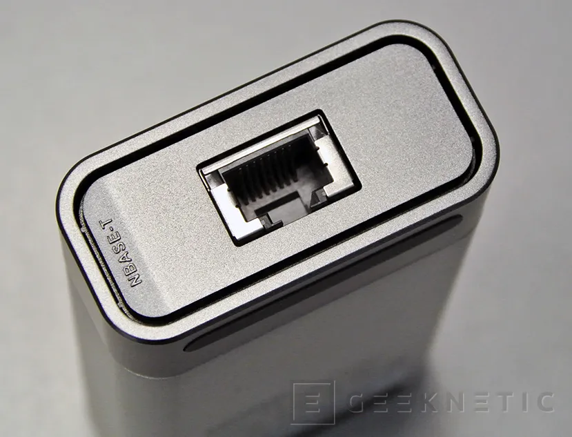 Geeknetic Adaptador Qnap QNA-T310G1T USB 4.0 Thunderbolt 3 10GbE 7