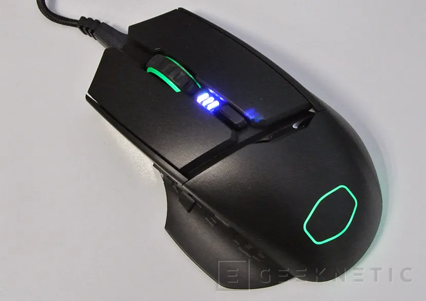 Geeknetic Review Ratón Cooler Master MasterMouse MM830 8