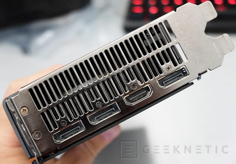 Geeknetic Review AMD Radeon RX 5700 y AMD Radeon RX 5700 XT 13