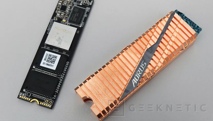 Geeknetic Review SSD Gigabyte AORUS NVMe Gen4 SSD 2TB 9
