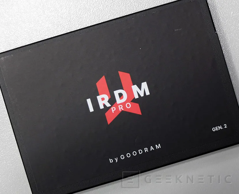 Geeknetic Review SSD GoodRAM IRDM Pro Gen2 SATA 512GB 8