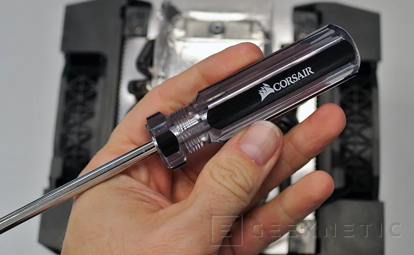 Geeknetic Review Disipador Corsair A500 Dual Fan  18