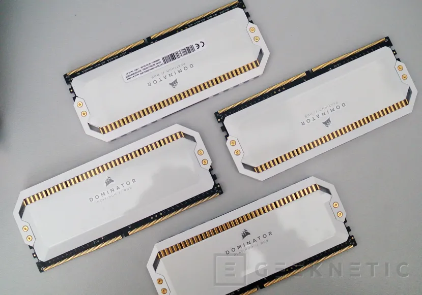 Geeknetic Corsair DDR4 Dominator Platinum RGB 4000C19 Review 5