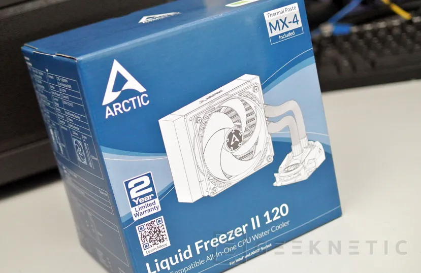 Geeknetic Arctic Cooling Liquid Freezer II 120mm Review 1