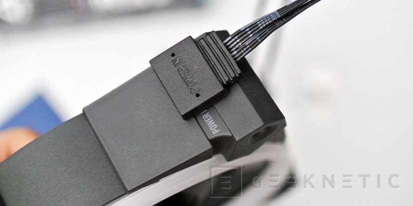 Geeknetic Arctic BioniX P120 A-RGB Review 5