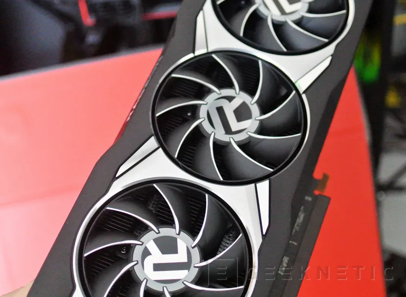 Geeknetic AMD Radeon RX 6900 XT Review 22