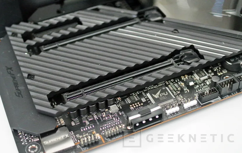 Geeknetic ASUS ROG Maximus XII Extreme Review 10
