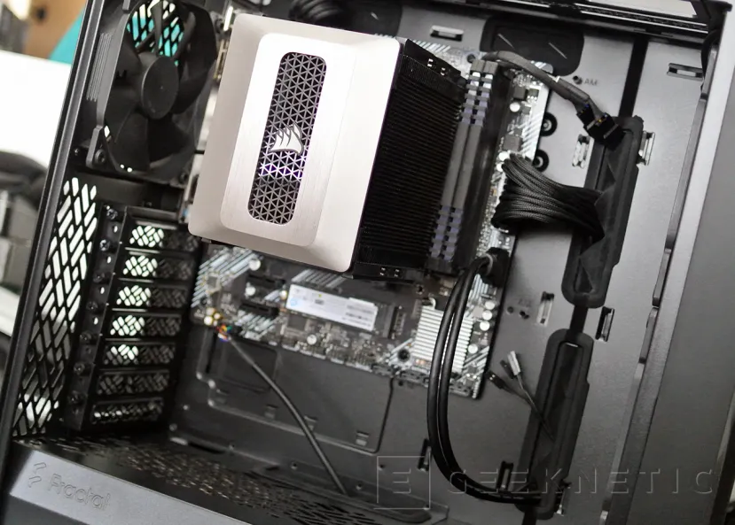 Geeknetic Fractal Design Meshify 2 Compact Review 22