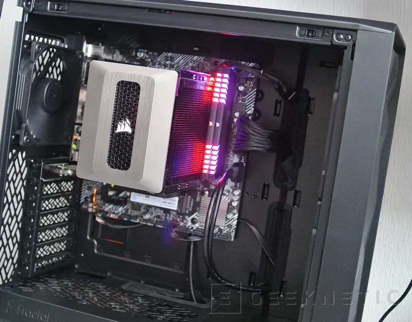 Geeknetic Fractal Design Meshify 2 Compact Review 24