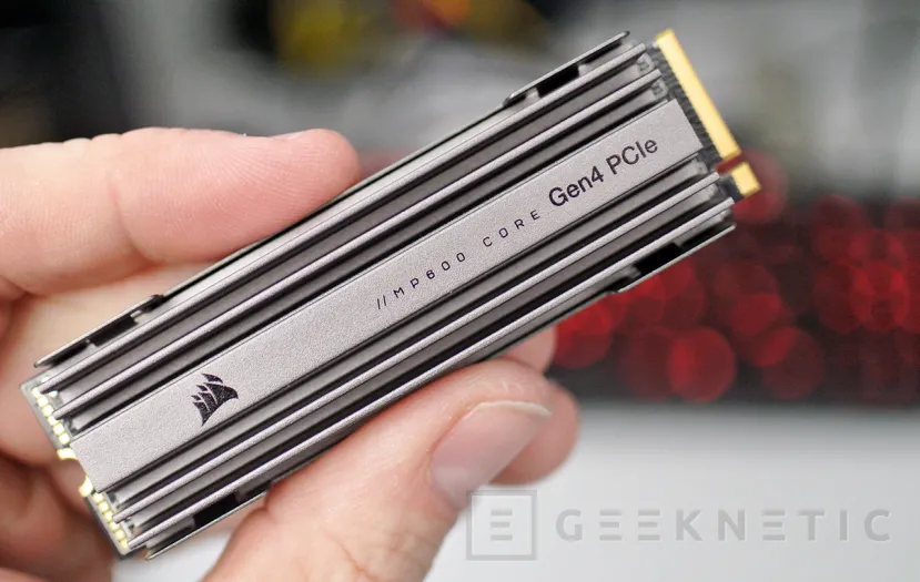 Geeknetic Corsair MP600 Core 1TB Review 6