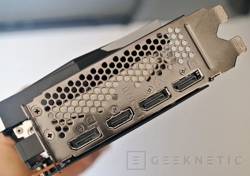 Geeknetic MSI AMD Radeon RX 6600 XT Gaming 8G Review 16