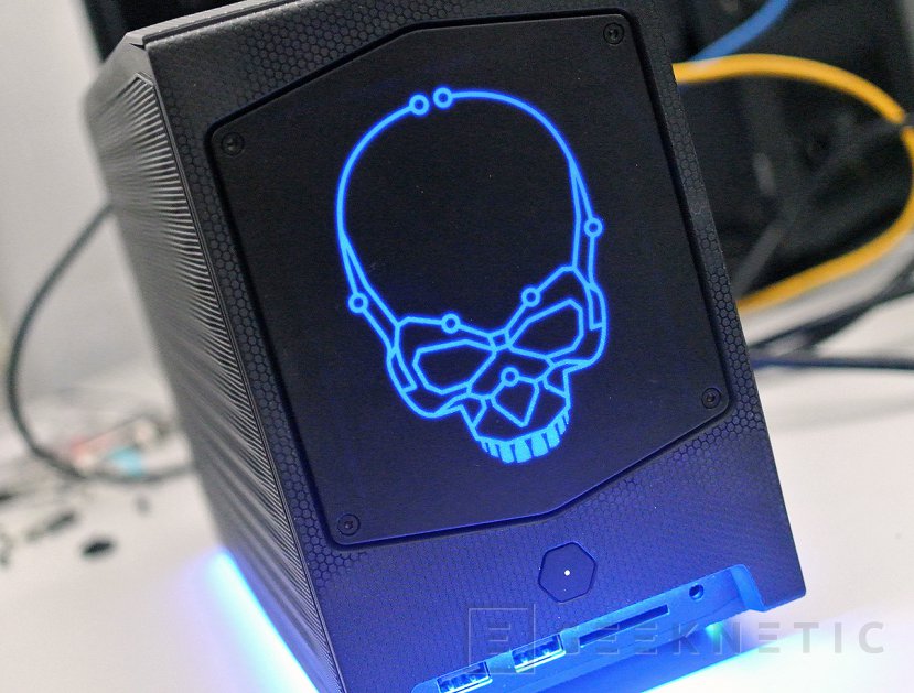 Intel NUC 11 Extreme NUC11BTMi9 Review [Análisis Completo en Español]