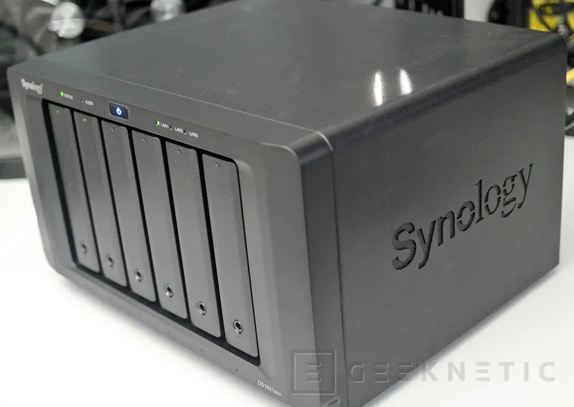 Geeknetic Synology DiskStation DS1621xs+ Review 25