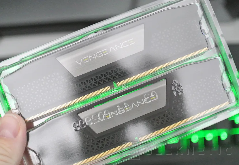 Geeknetic Corsair VENGEANCE DDR5 5200 2x16GB C38 Review 5