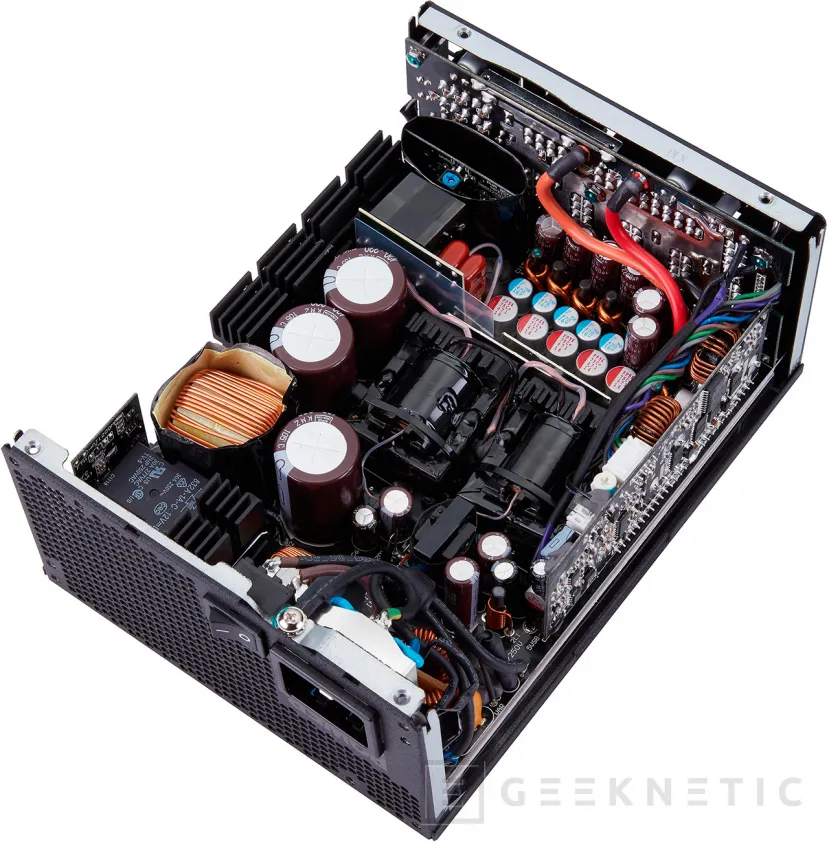 Geeknetic FSP Hydro PTM Pro 1000w Review 5