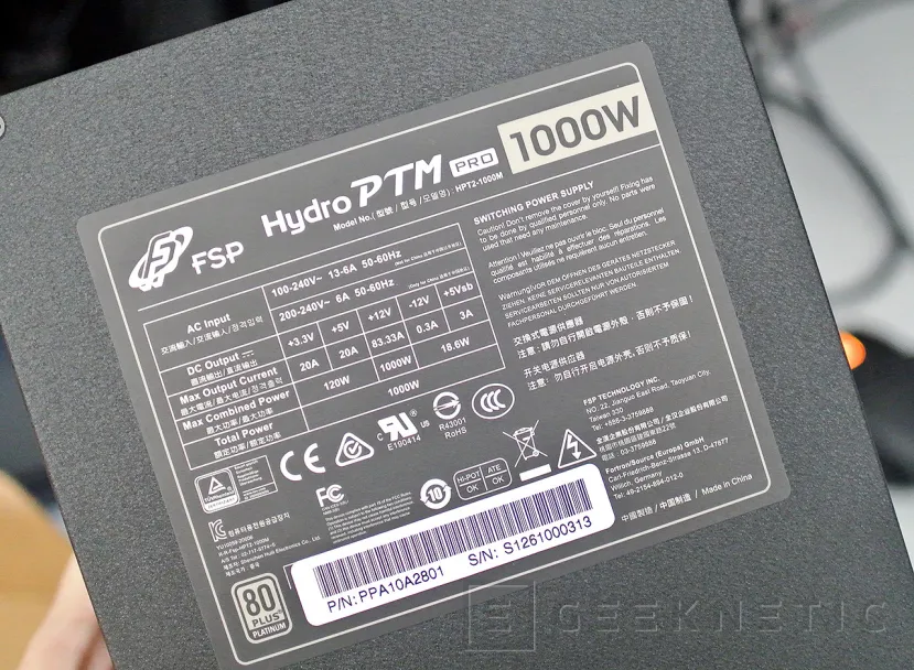 Geeknetic FSP Hydro PTM Pro 1000w Review 6